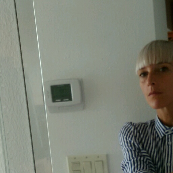 Meet your Posher, Patrizia - Picture 1 of 1